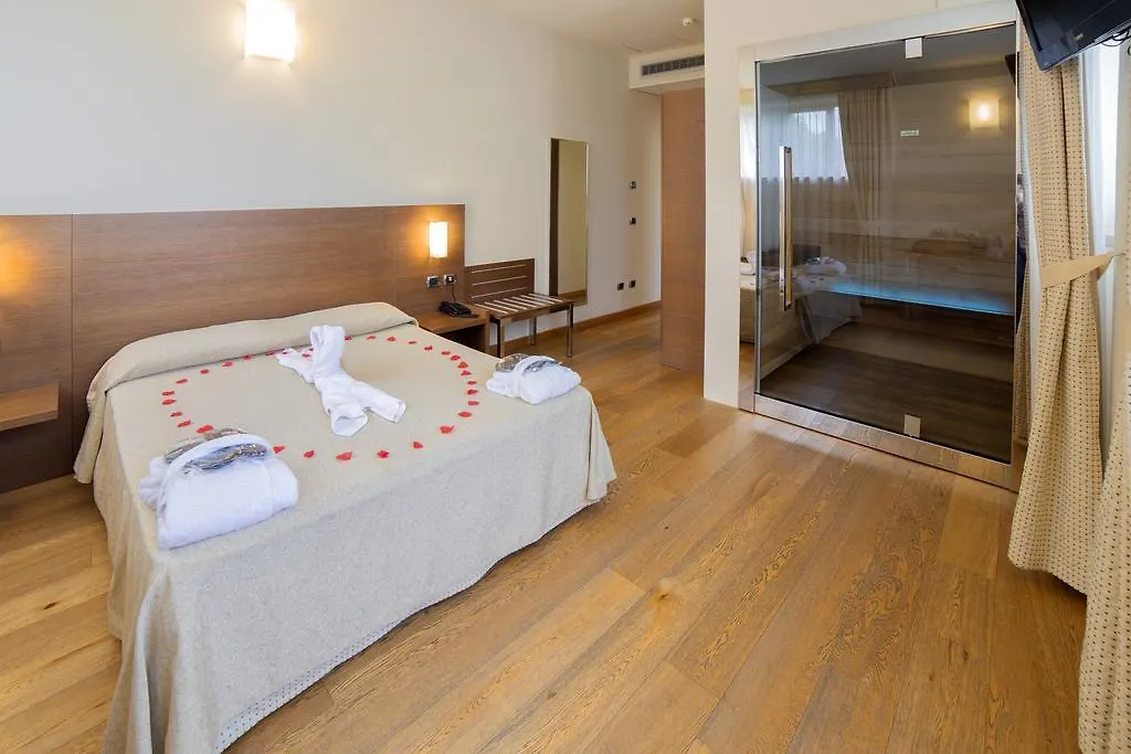 Hotel Lovere Resort & Spa